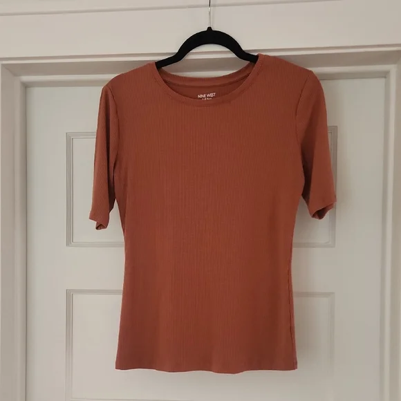 Nine West Rust Tan Short Sleeve Tee Size M - Picture 5 of 10